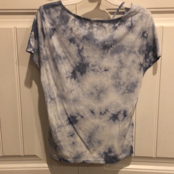 Aeropostale blue tie-dye super soft t-shirt! - Picture 3 of 3